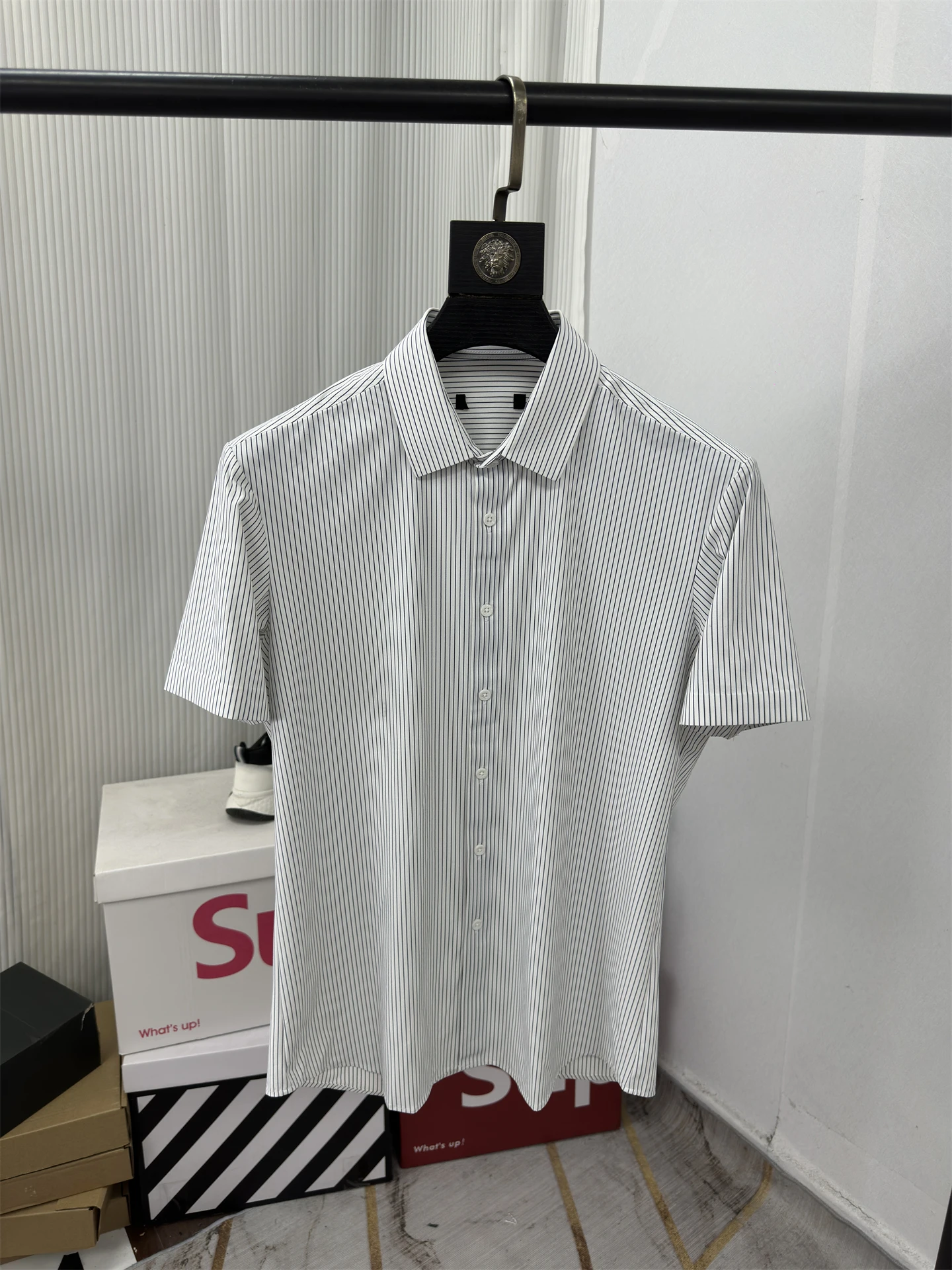 

Anti-Wrinkle Smooth Slim Fit Short Sleeve Casual Shirt Men's Summer Thin Style Fashion Vertical Stripes Short Shirt