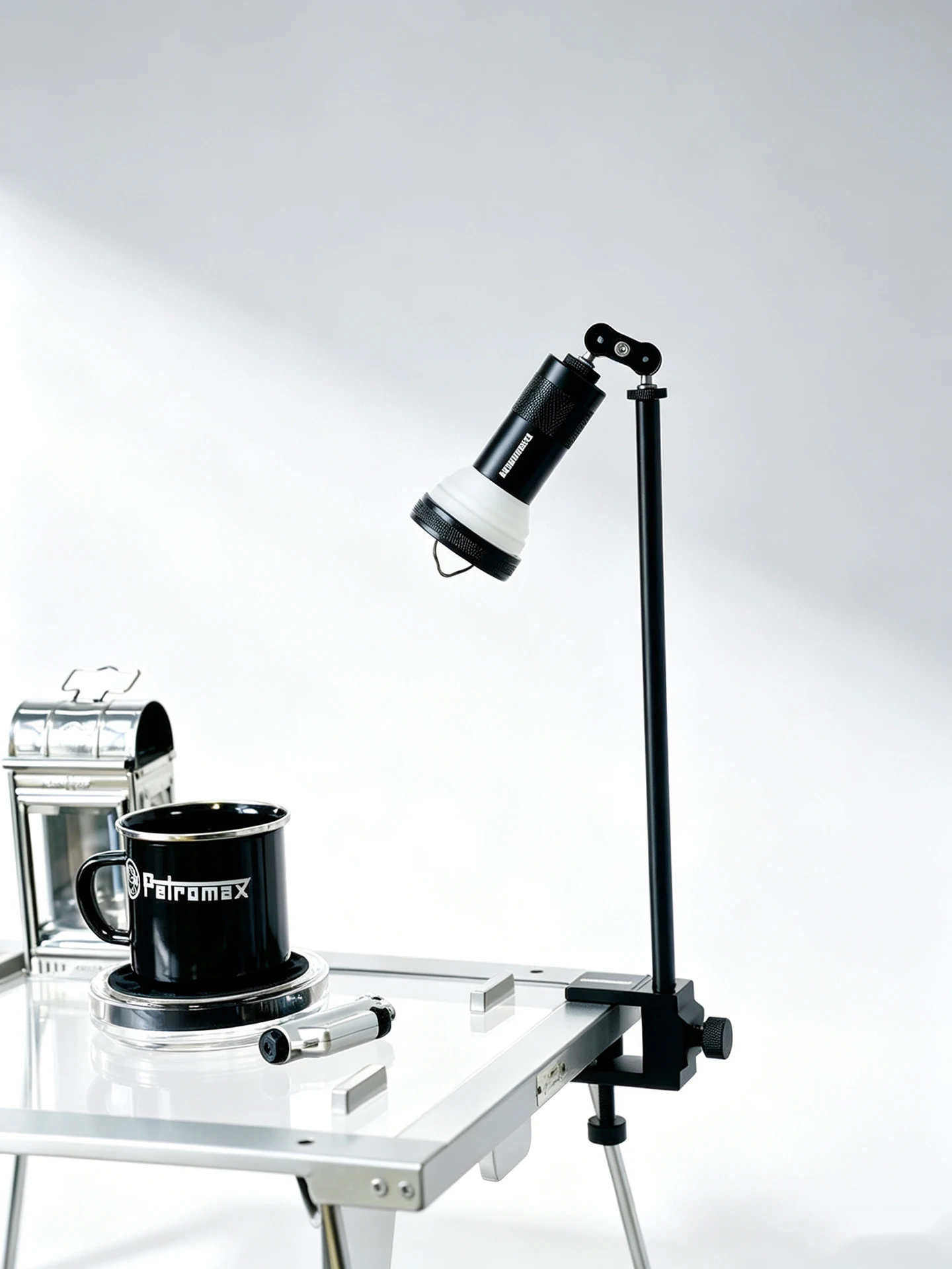 Die Strahlkonzentrationsabdeckung ist speziell für die Campinglampen der Goalzero Lighthouse-Serie für Outdoor-Camping konzipiert. Hergestellt aus Aluminiumlegierung und Acryl, ermöglicht die Abdeckung, dass das weiche – Detail 8