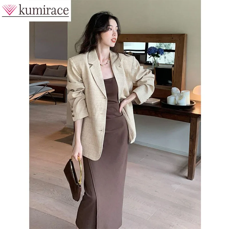 

2024 Autumn New Korean Style Small Suit Top, French Style Niche Socialite Suit Jacket, Coffee Colored Vest Skirt for Women