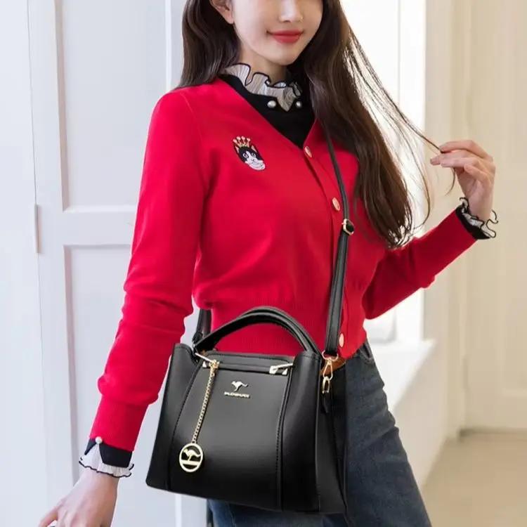 Thumbnail 2 - #13 Discounted Leather Shoulder Bags Worth Buying