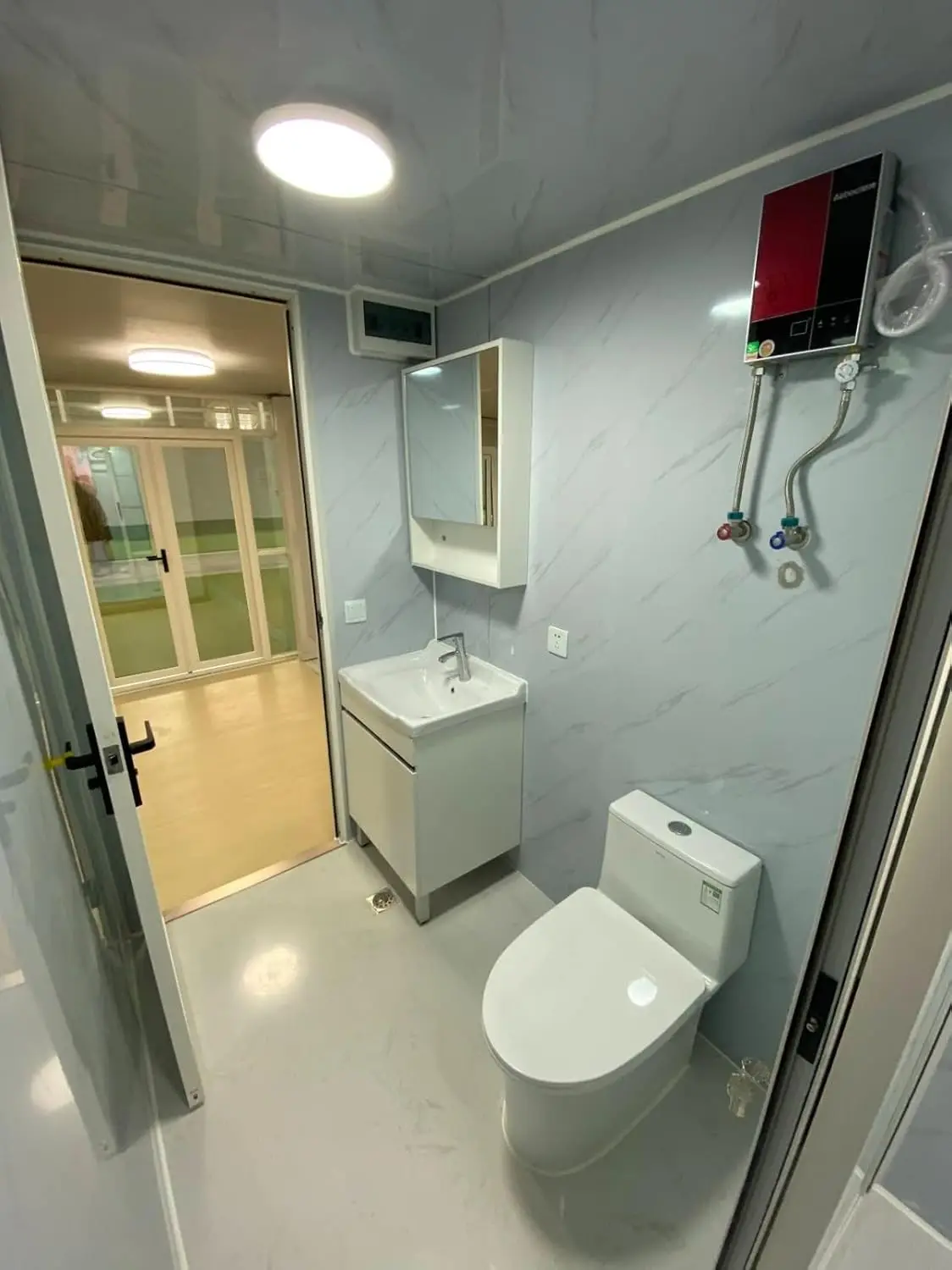 Portable Prefab Tiny House, 20ft - 40ft Mobile Expandable Prefab House with 1 Fully Equipped Bathroom and Kitchen