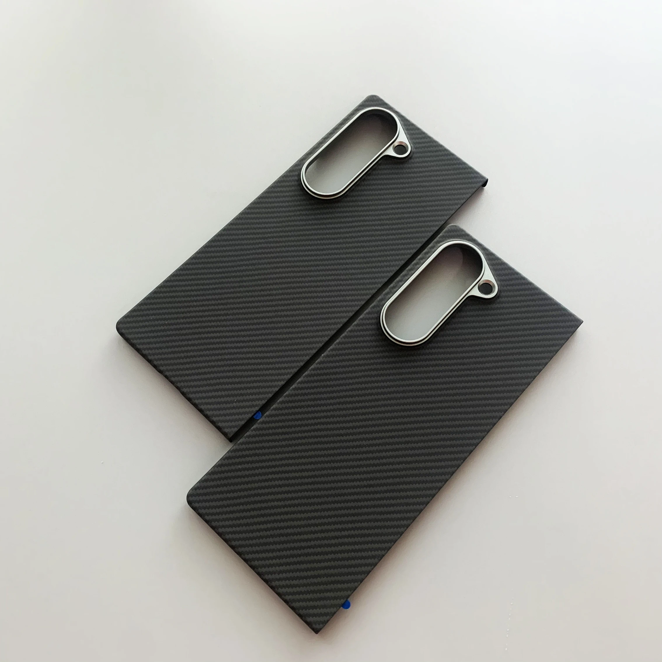 Applicable to Samsung Z Fold6 folding screen carbon fiber protective case Z Fold6 Kevlar all-inclusive mobile phone case