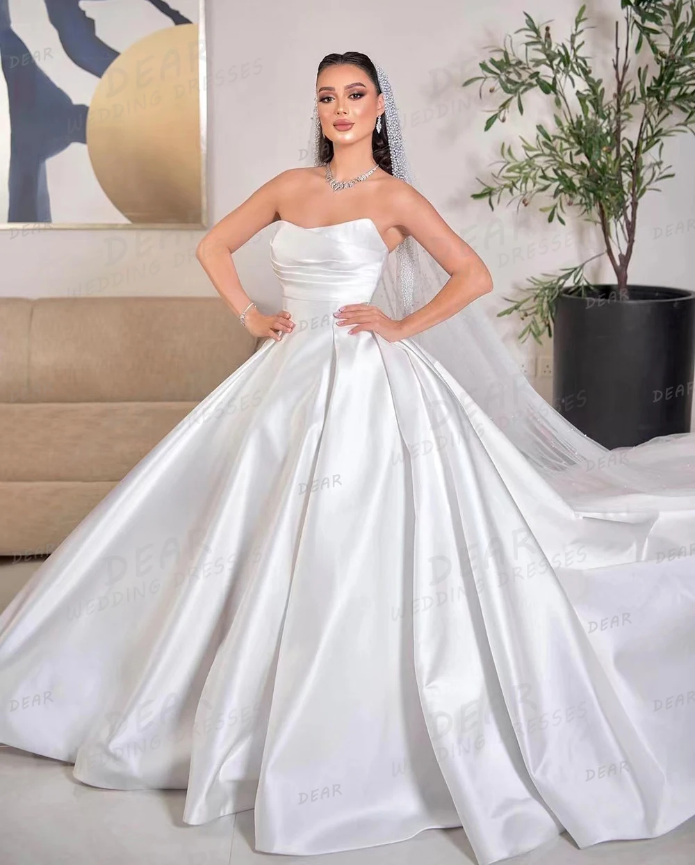 Vestidos de casamento de cetim para mulheres, vestidos de baile sexy sem alças, sem mangas, plissado, formal, luxo, 2024