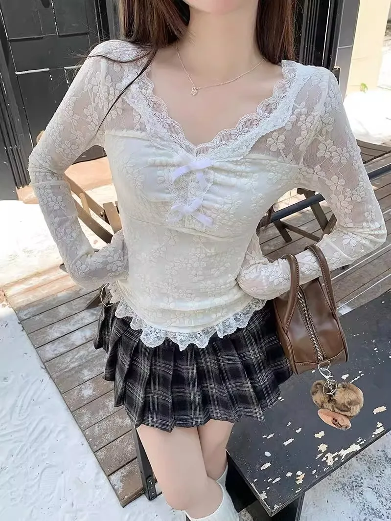 유니크한 V넥 레이스 티셔츠 여성용 봄 가을 겨울 시크 베이스 이너웨어 독특하고 아름다운 작은 탑