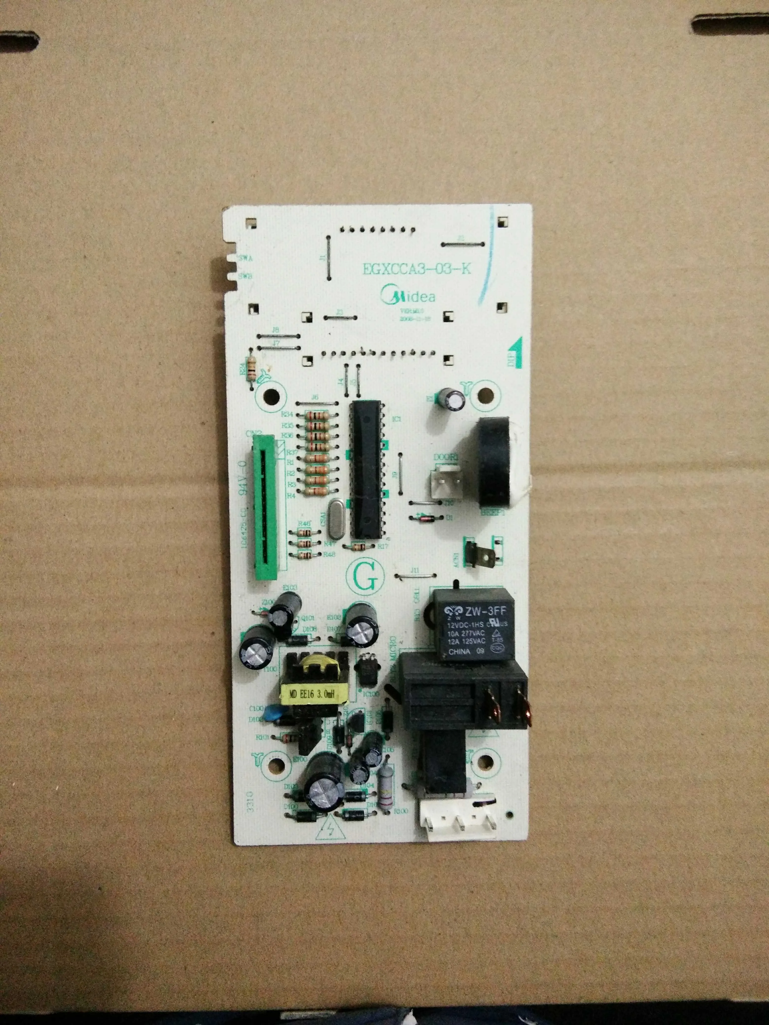 

EGXCCA3-03-K EG823LA3-NR для аксессуаров для печатных плат микроволновой печи Midea