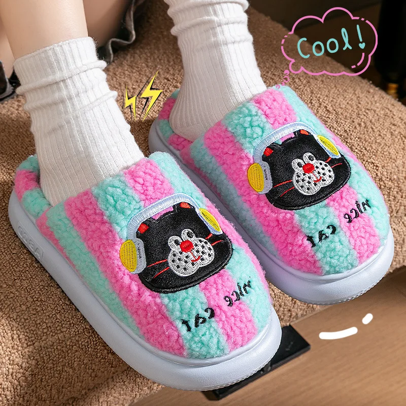

Wholesale New Winter Lovely Women's Slippers Home Cute Cartoon Cotton Slippers Christmas Cats Non-Slip House Shoes Hot Sale 2026