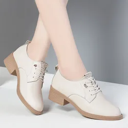 2024 British Style New Spring Soft Leather Shoes punta tonda donna Lace up mocassini con tacco basso Retro per Office Daily Mom nero bianco