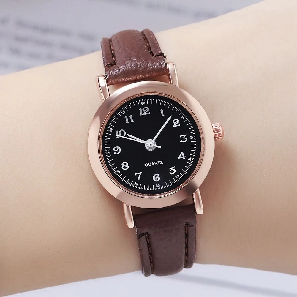 Fashion Soft Leather Strap Student Wristwatch Round Dial Elegant Wrist Watch Adjustable Ladies Quartz Watche For Men and Women