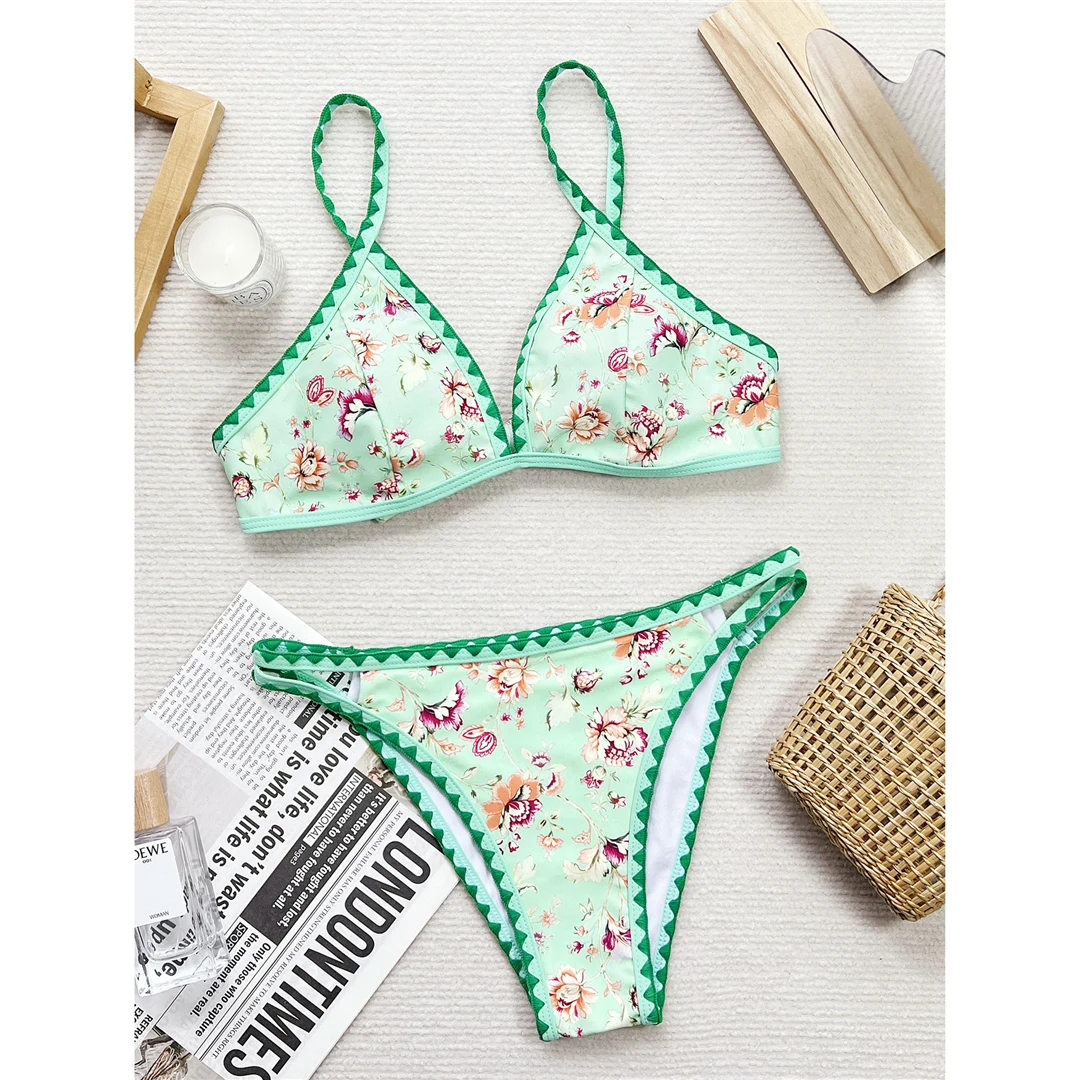Sexy Blumenmuster, floral bedruckter Bikini mit mittlerer Bundhöhe, Damen-Badebekleidung, zweiteiliger Bikini-Set, Badeanzug, Badebekleidung, Modell V5412. – Detail 9