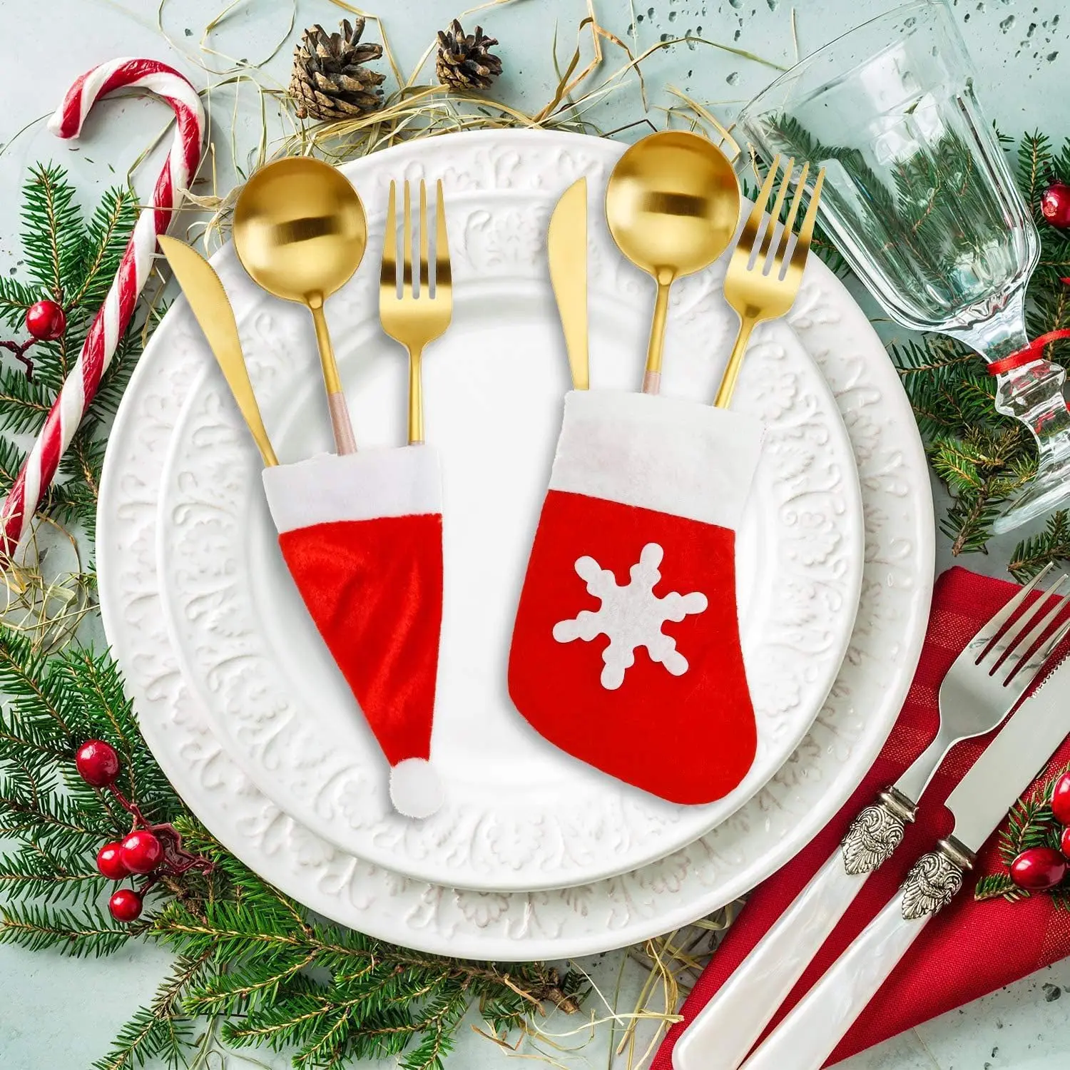 Christmas Cutlery Sock Covers Decorative Knife Fork Spoon Holders for Holiday Table Setting Xmas Party Navidad Decor
