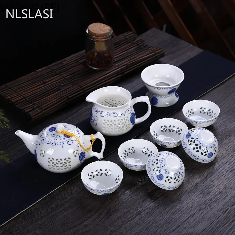 Exquisite Peony Automatic Tea Set Blue and White Ceramic Porcelain Hollow Honeycomb Tea set Teapot Teacup Gaiwan Tea Sets Suit