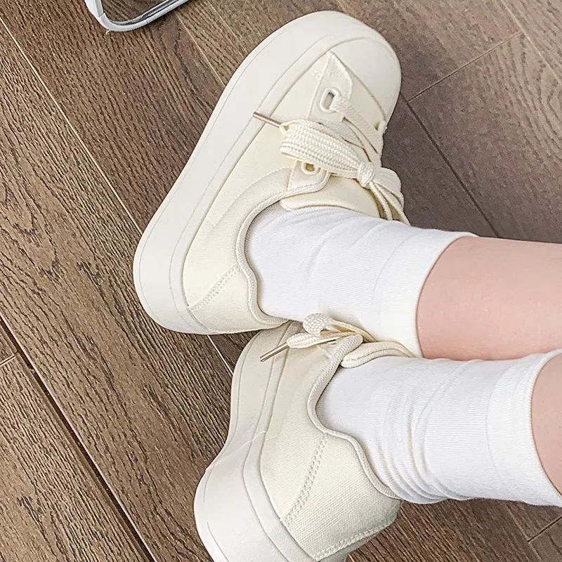 White shoes for women, 2024 summer new women\'s shoes, niche casual board shoes, versatile student canvas shoes, Instagram trendy