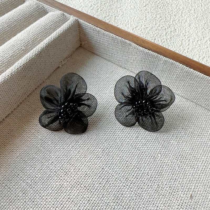 Classic Black Flower with Mini Beads Centers Earrings for Women Party Fashion Korean Mesh Flower Earrings Girls Gift Jewelry