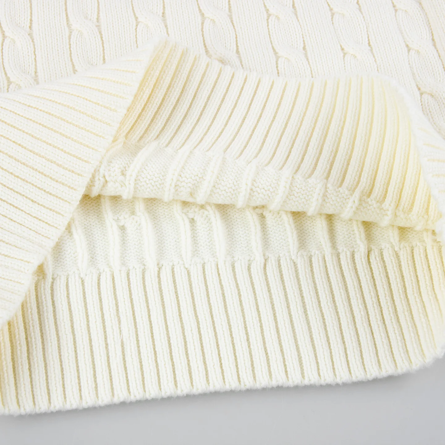 CH Jungen Pullover mit Rundhalsausschnitt, Zopfmuster, gerippten Bündchen und Saum, Bruststickerei, lässige Kinder-Strickoberteile – Detail 3