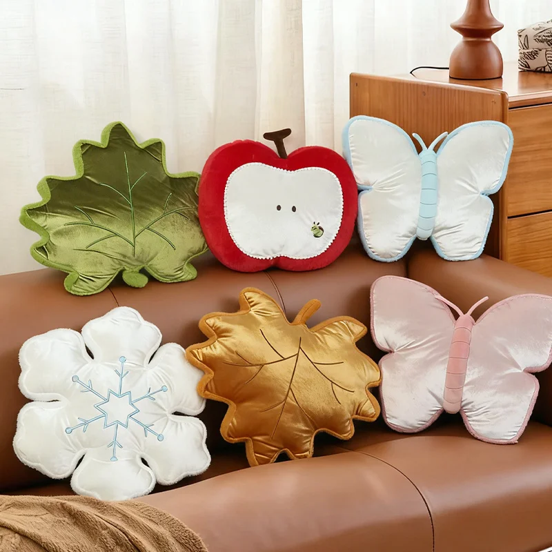 

42-45cm Creative Apple Butterfly Plush Toy Stuffed Lifelike Maple Leaves Snowflake Throw Pillow Cushion Home Sofa Decoration