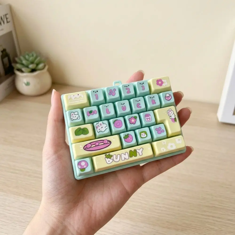 Colorful 26 Key Keyboard Keychain Cartoon Anime Style Keyboard Fidget Pendant Impact Resistant Squeeze Feel Sensory Fidget