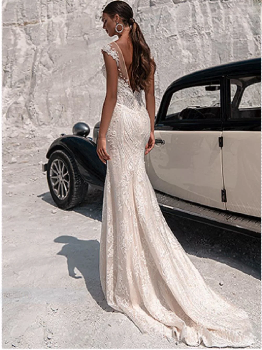 Sexy Sleeveless Backless Dress For Bride Classic Lace Appliques Bridal Gown Elegant Long Wedding Dress Robe De Mariée