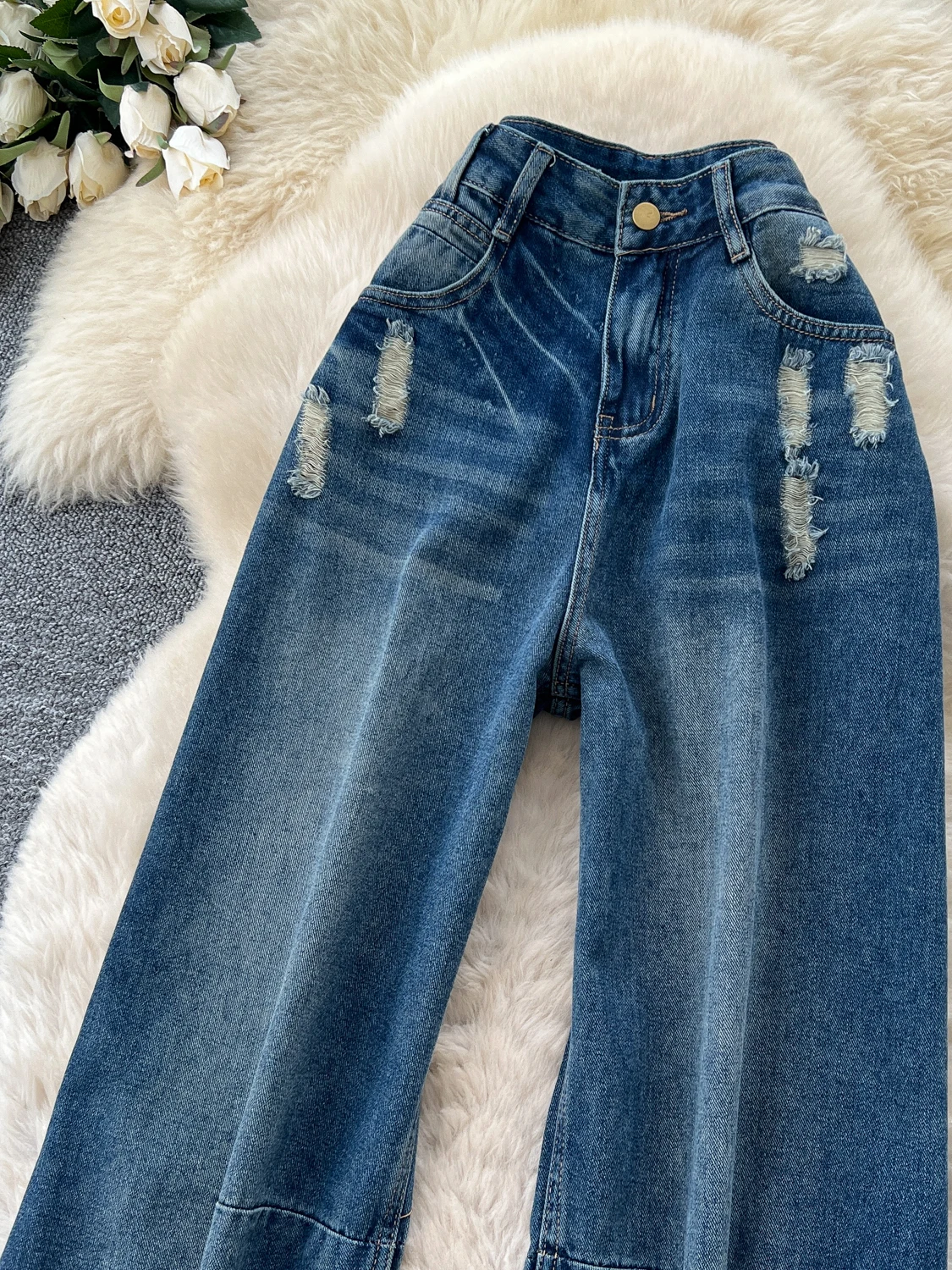 Retro High Waist Wide Leg Jeans Women's Casual Loose Slimming Long Pants Autumn Design Sense  Comfortable Versatile Jeans