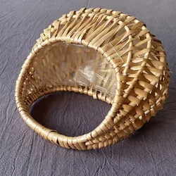 Hand-Knitted Willow Straw Woven Iron Handheld Flower Basket for Valentine's Day Home Pastoral Storage Decor Artificial Flower