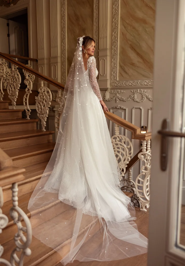 Robe de mariée en dentelle à manches longues pour femmes, corset sur mesure, élégante, luxe, 2025