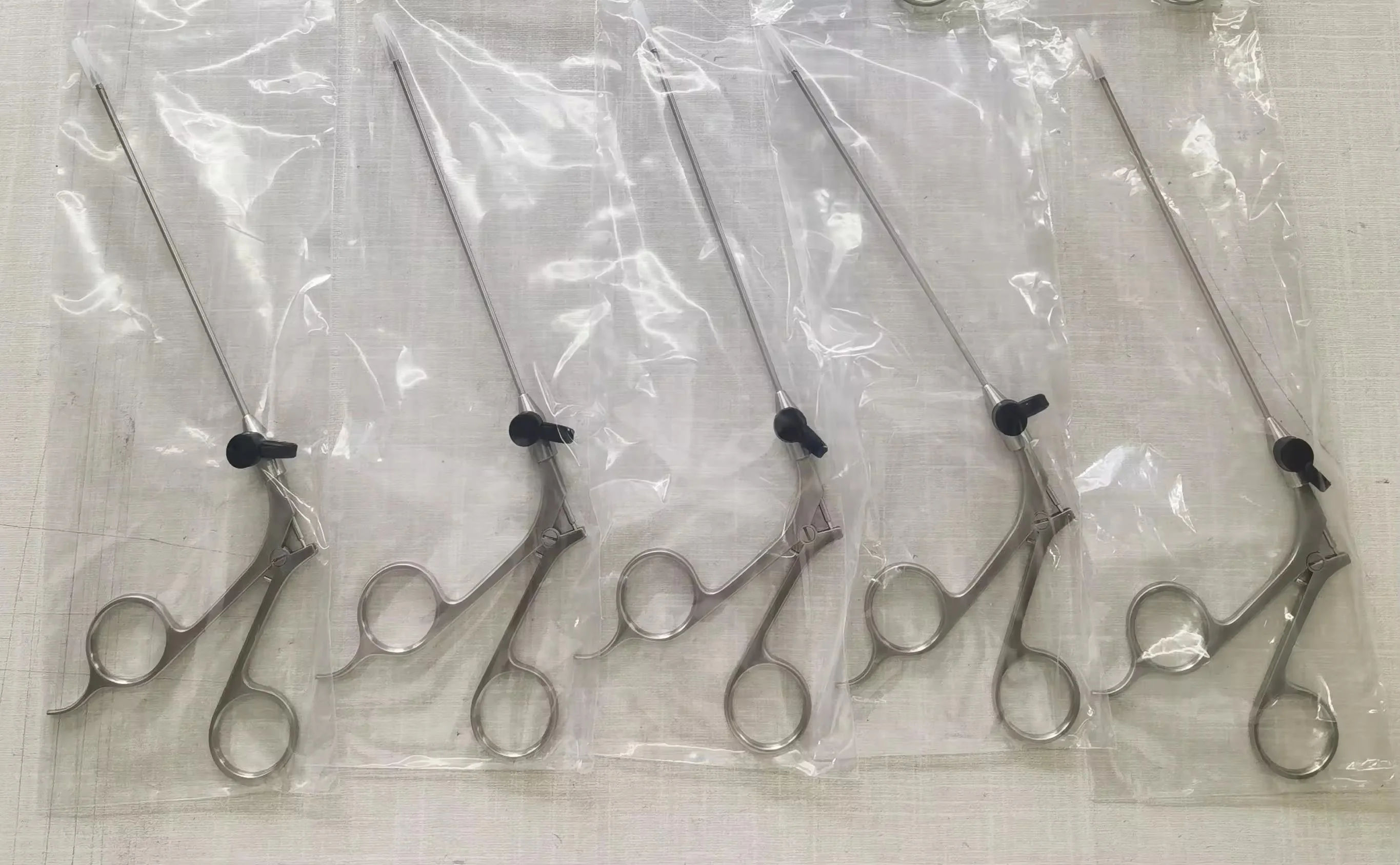 Laparoscopic Hernia Needle Forceps , Medical Closure Forceps，Laparoscoe hernia suture needle forceps