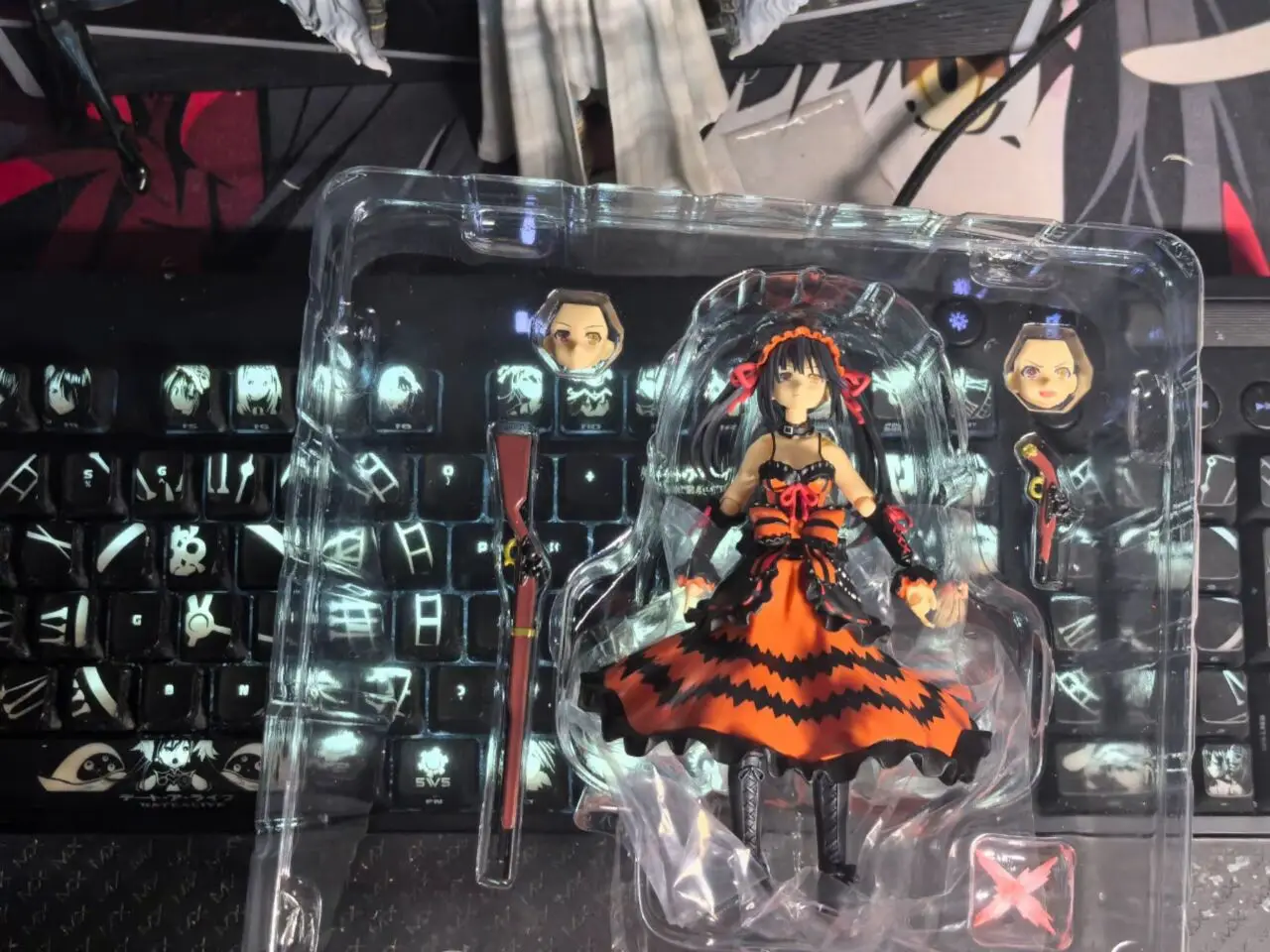 IN VOORRAAD 12 cm figma DATUM EEN LIVE Anime Figuren Tokisaki Kurumi cijfers PVC Standbeeld Collection Model Bureau Decoratie Geschenken speelgoed