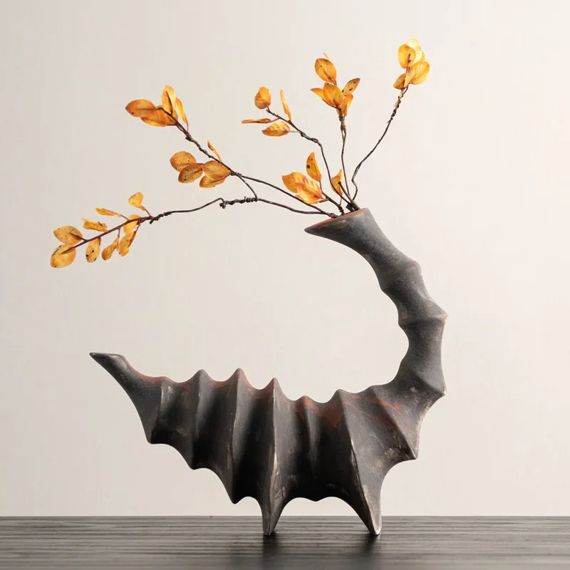 Ceramic Horn-shaped Vase Coarse Pottery Conch Decorative Item Abstract Flower Arrangement Handicraft Home Decoration Accessories
