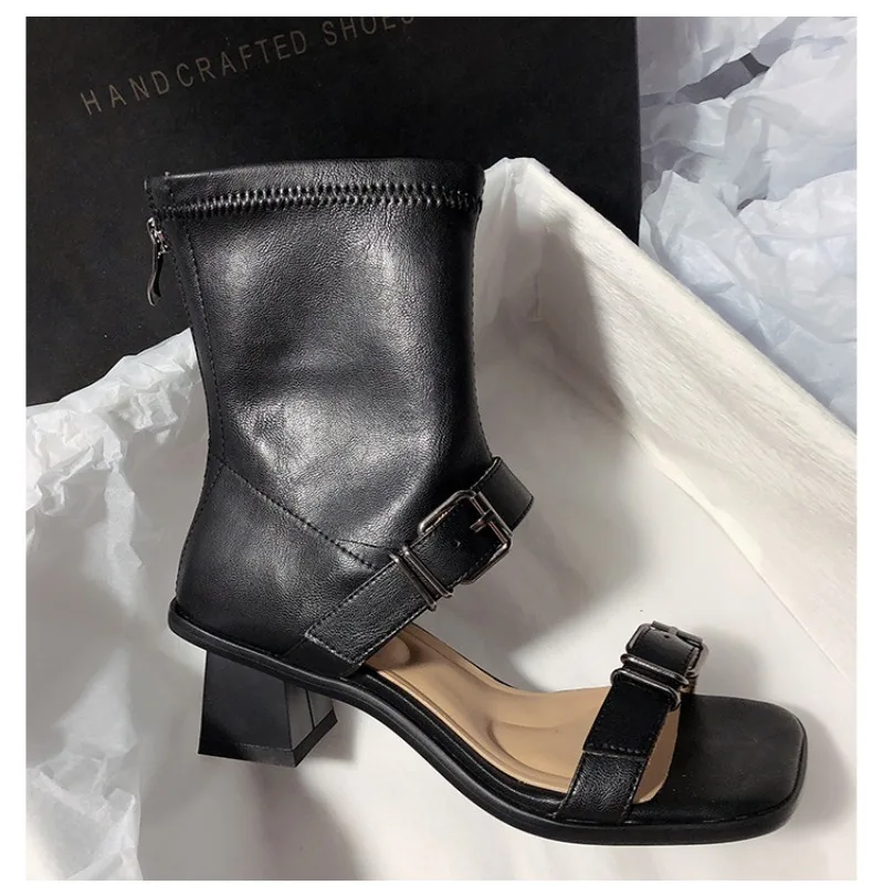 Mulheres tornozelo botas frescas sandálias dedo do pé quadrado sapatos de salto alto sexy sandálias grossas elegante 2025 novo verão sapatos de salto mulher bombas