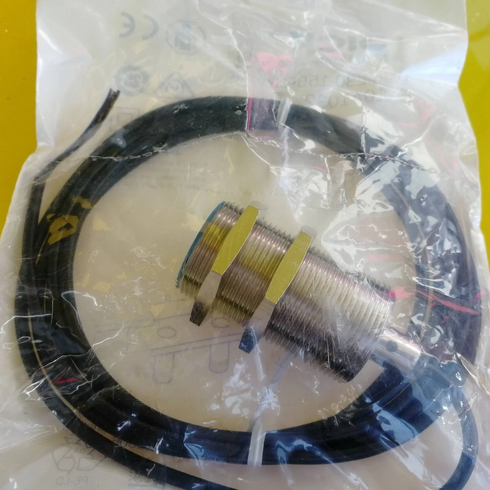 Imagen 3: Nuevo interruptor de proximidad Original IME30-15BPSZW2S entrega rápida