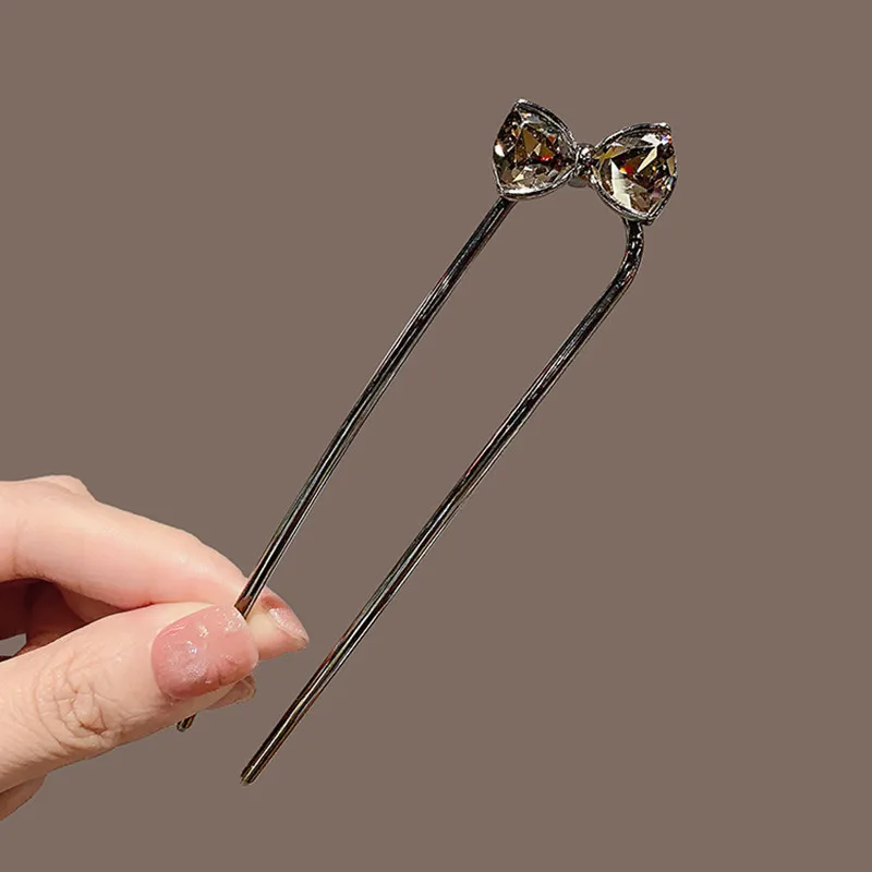 

Retro French Crystal Bow Hairpin for Women Black Color Simple Alloy U-shaped Hair Clasp Summer Bun Hair Accessories