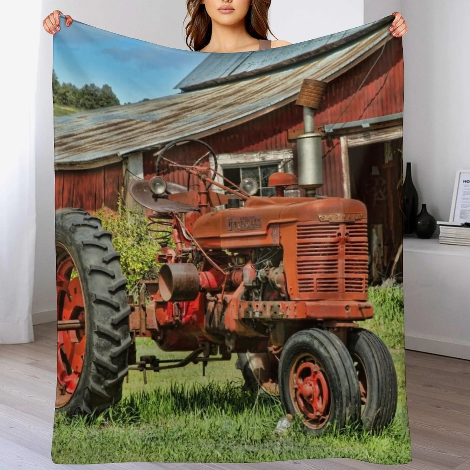 

1952 Farmall Tractor Throw Blanket Soft Warm Blanket Gift for Men Women Adults