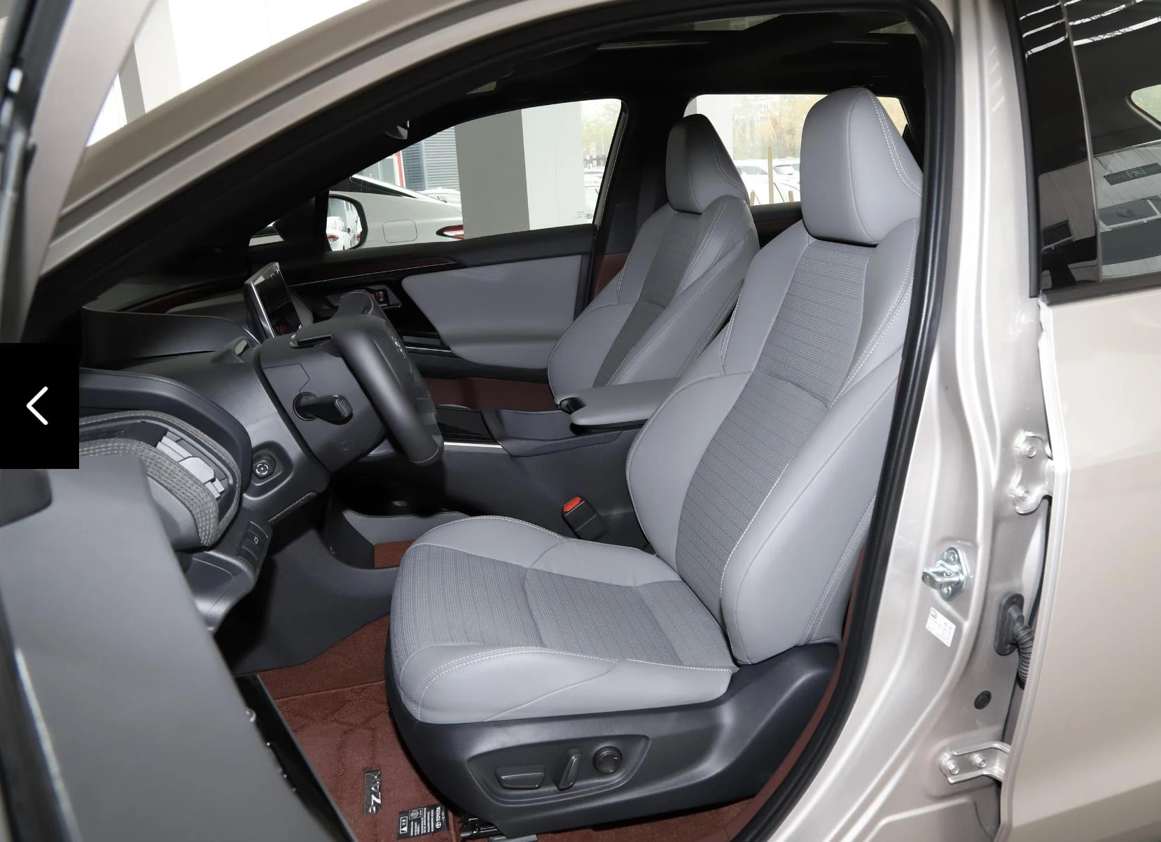 

Custom for Toyota 2025 2024 2023 2022 bZ4X XLE Limited Car Seat Cover accessories Full Set Full Surround Front and Rear Full Set