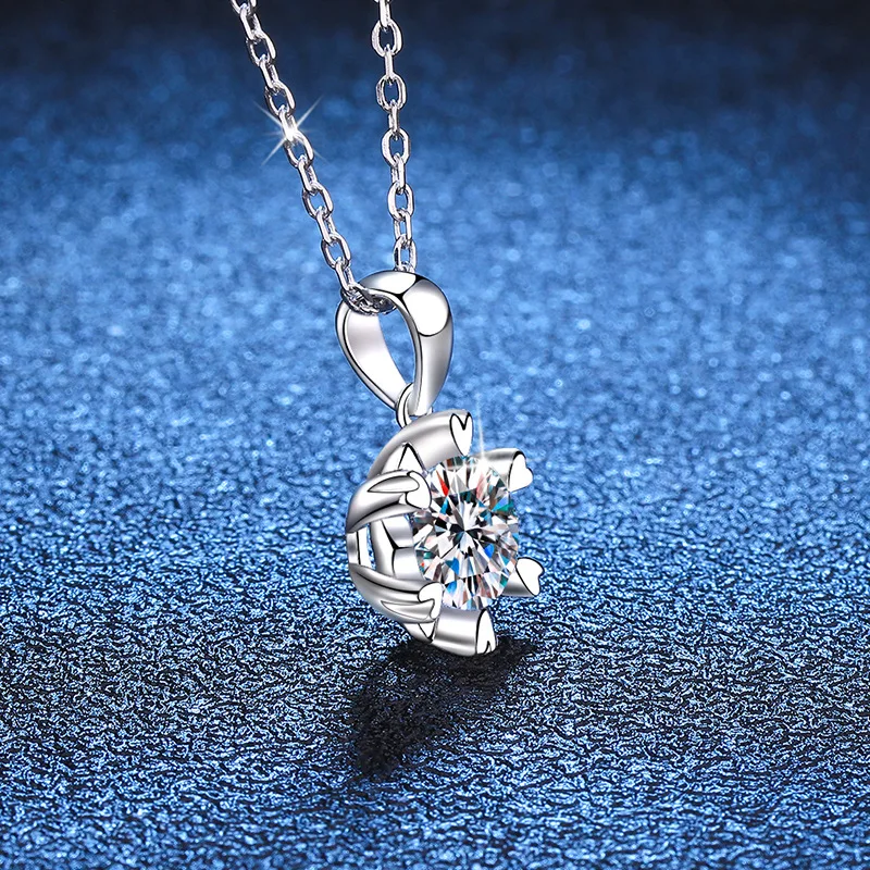 D Color Moissanite Classic Snowflake Pendant Fashion Necklace Moissanite Silver Necklace 1 Carat Platinum PT950 Mark