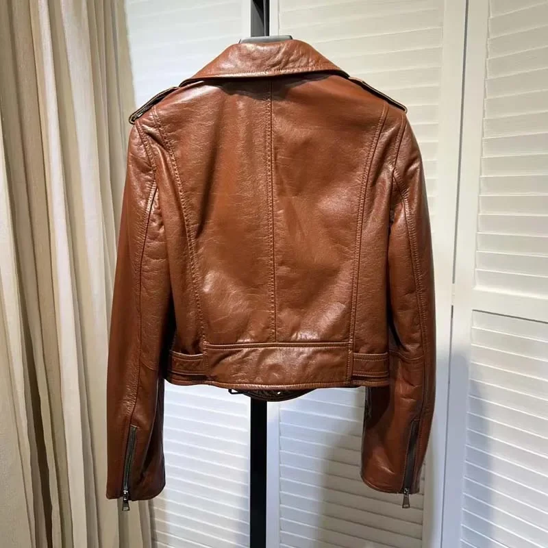 Manteau court en peau de mouton véritable avec ceinture pour femme, style moto et motard, vêtements de haute qualité, nouvelle mode, printemps et hiver 2024