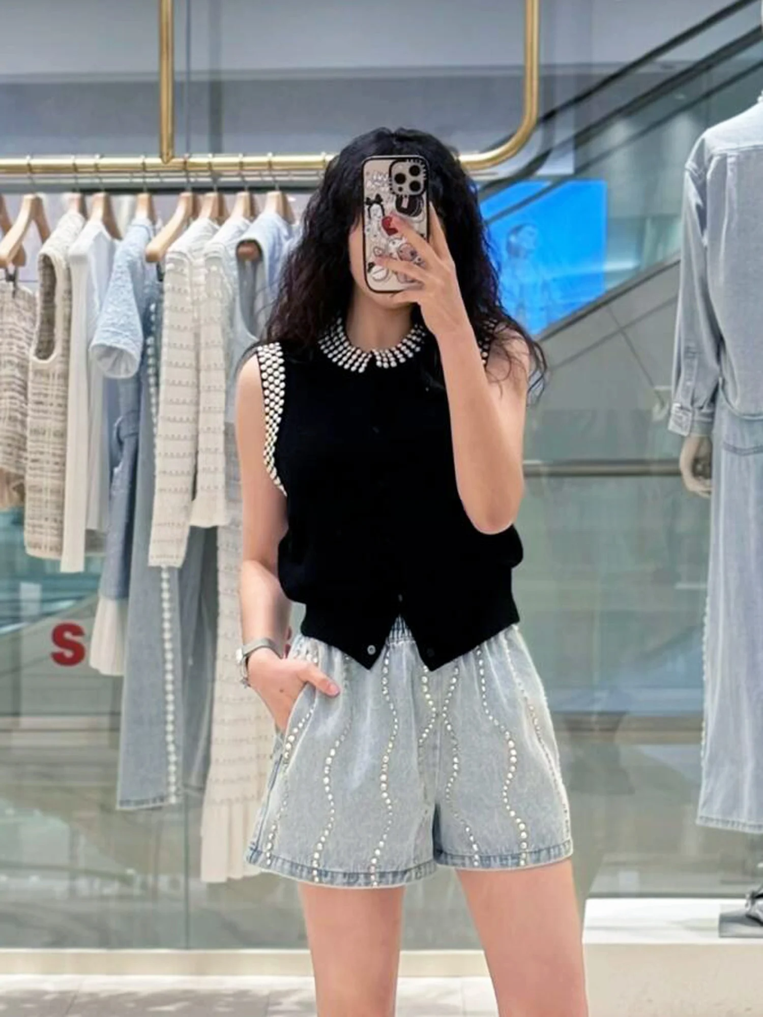 Faionable Simple Retro Small Fraance Sle Strickweste Svel Bead Embellied Damen Sommer Neuankömmling Top