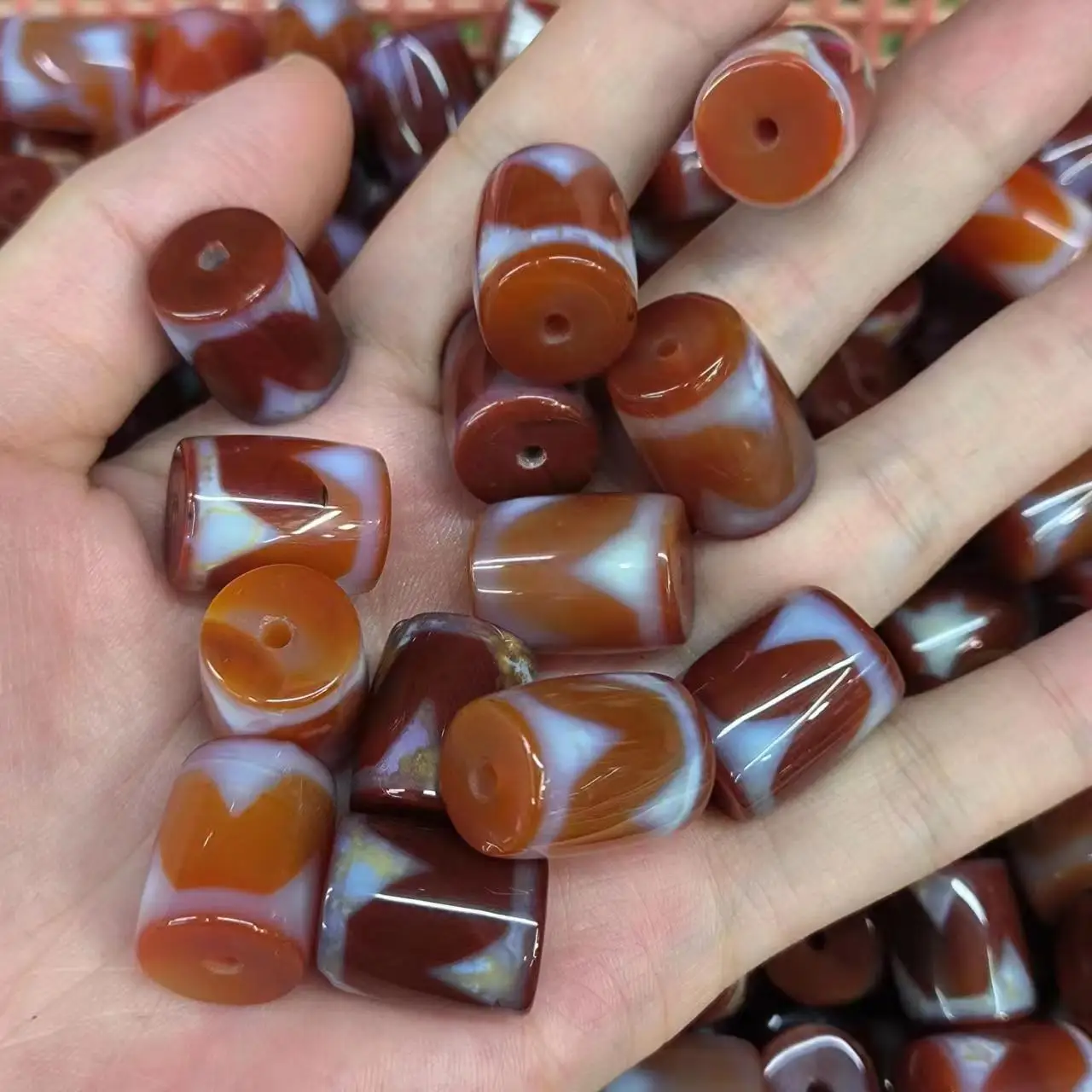 

1pcs/lot Natural tiger tooth pattern old agate dzi red Barrel beads 14x17mm Accessories jewelry amulet archaic Handmade beads