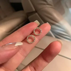 Delicados pendientes de círculo pequeño para mujeres Color de oro Crystal Minimalista Partido coreano Accesorios de joyas de moda de verano 10 mejores cristales de ventas pequeños - №3