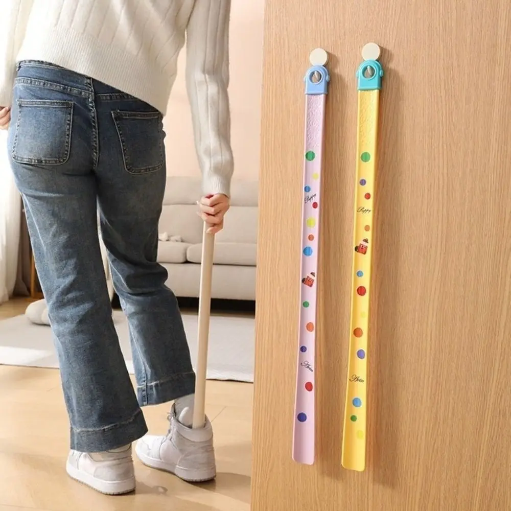 

Новая милая стильная ложка для обуви из АБС-пластика с наклейками DIY, инструмент для надевания обуви, длина 63 см, с отверстием для подвешивания, длинная ручка, для домашнего использования