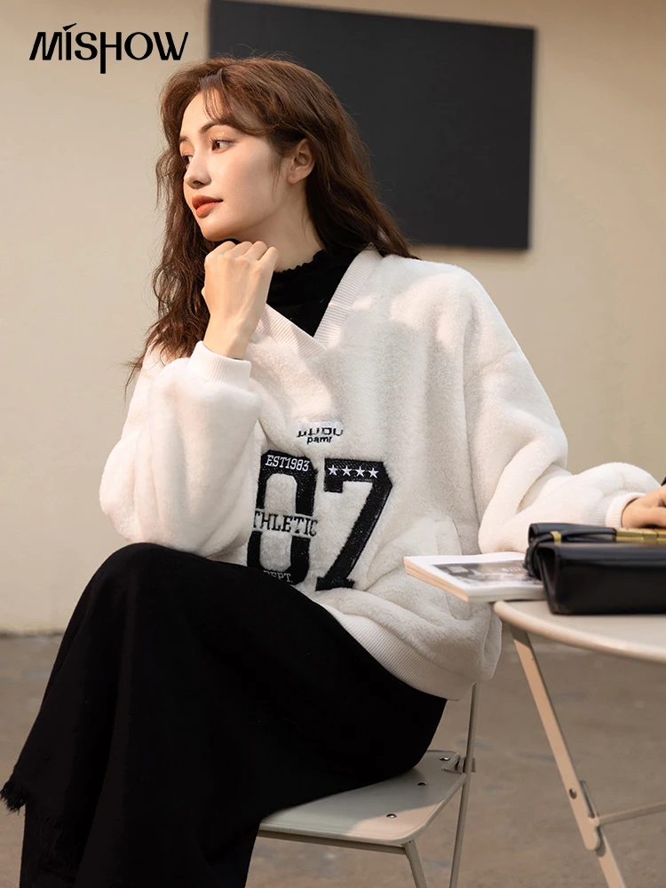 MISHOW Lamb Wool Hoodie 2022 Winter Drop Sleeves Pullover Women Clothing Korean Fashion New In Sweatshirts Streetwear MXB41W0660