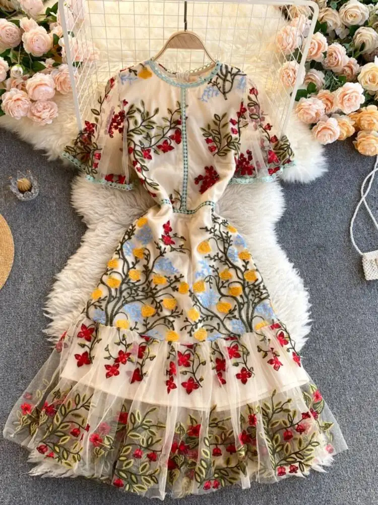 

Women Elegant Mesh Embroidery Dress Summer Vintage Ruffles Short Sleeve Slim Party Dresses Ladies Summer Causal Long Robe