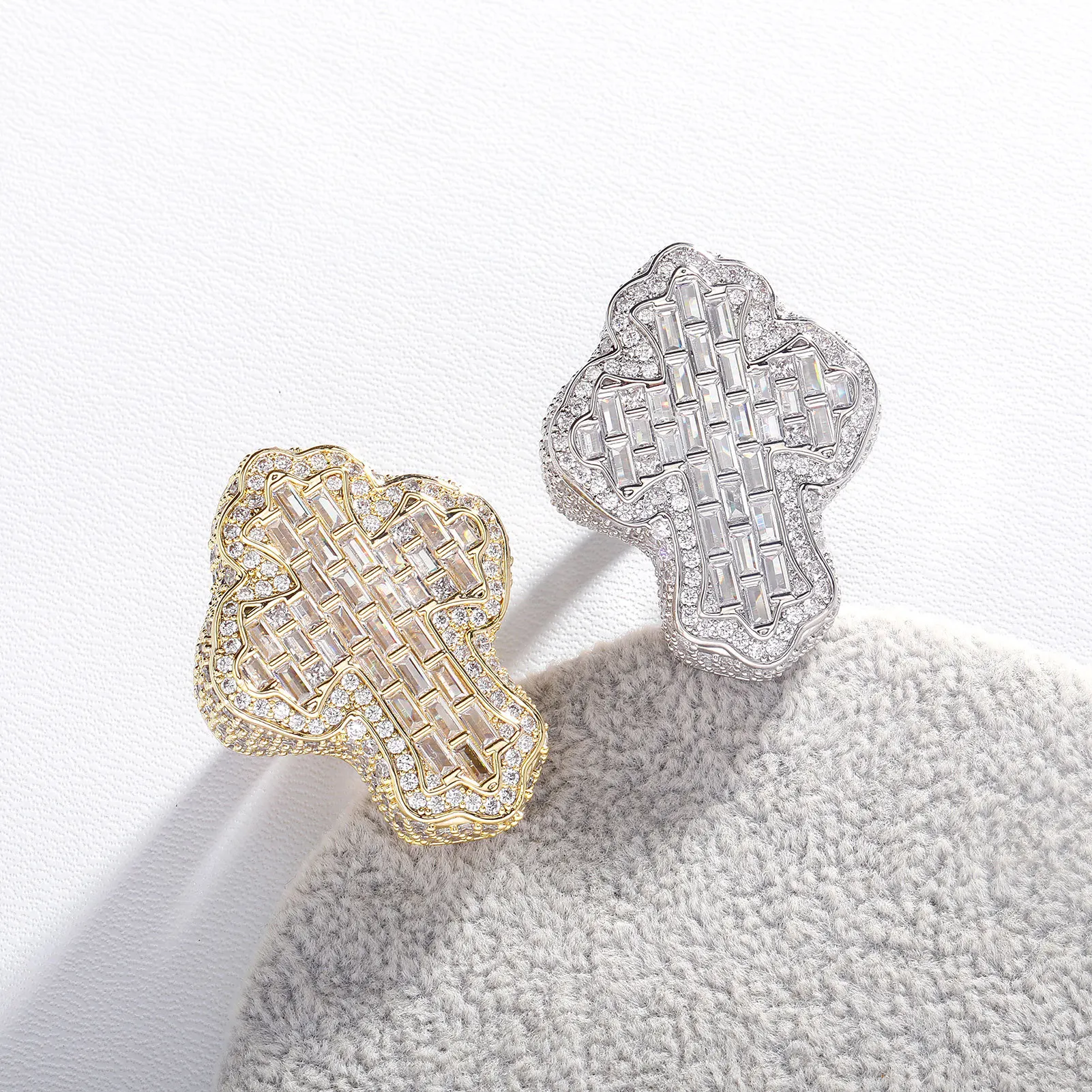 Iced Out BaguetteCZ Cross Ring for Women Men Prong Setting Square Cubic Zirconia Rings for Rapper Fashion Jewelry