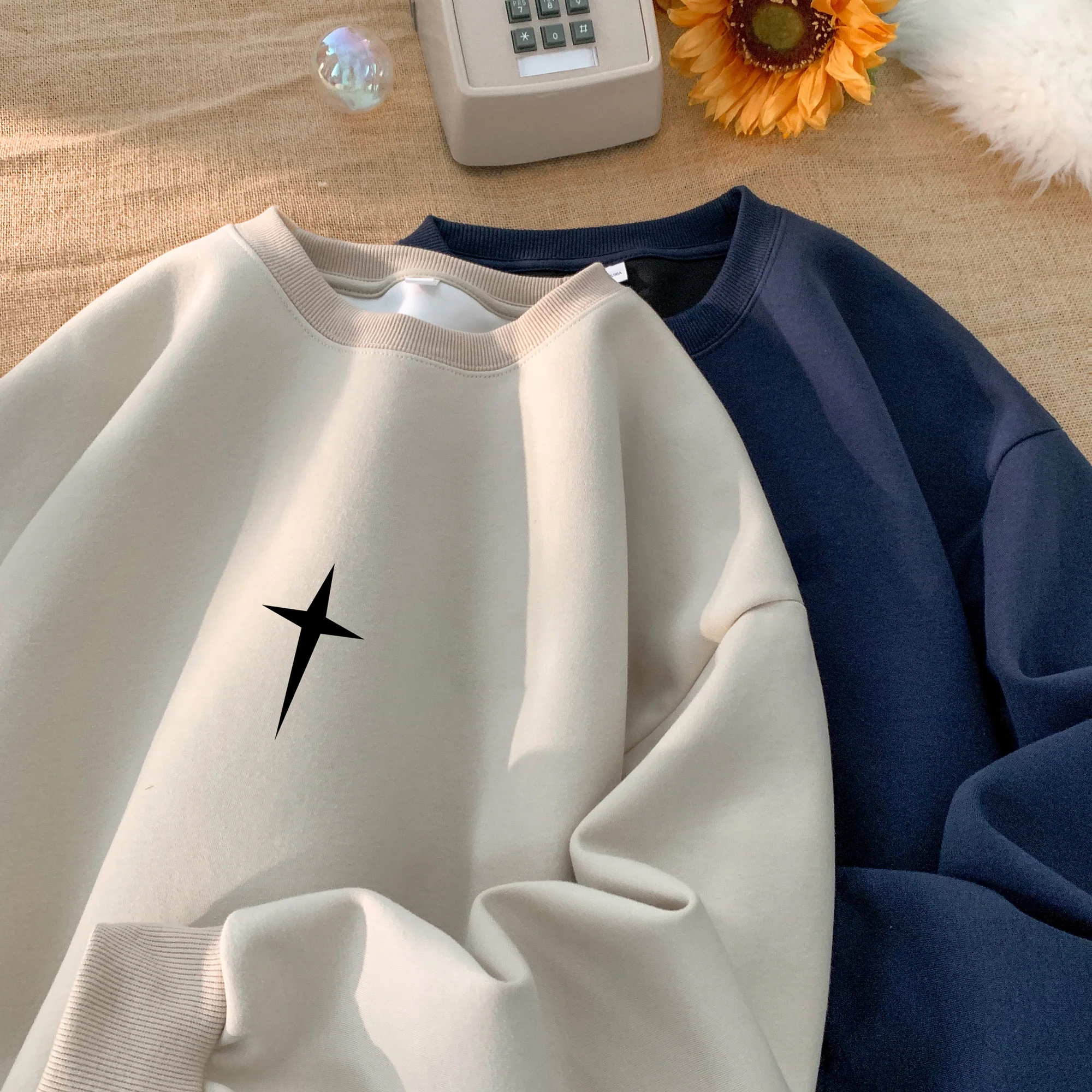 

Heavyweight Men's Long Sleeve Sweatshirt American Retro Suede Loose Fit round Neck Overhead Spring Autumn Trendy Brand Casual...