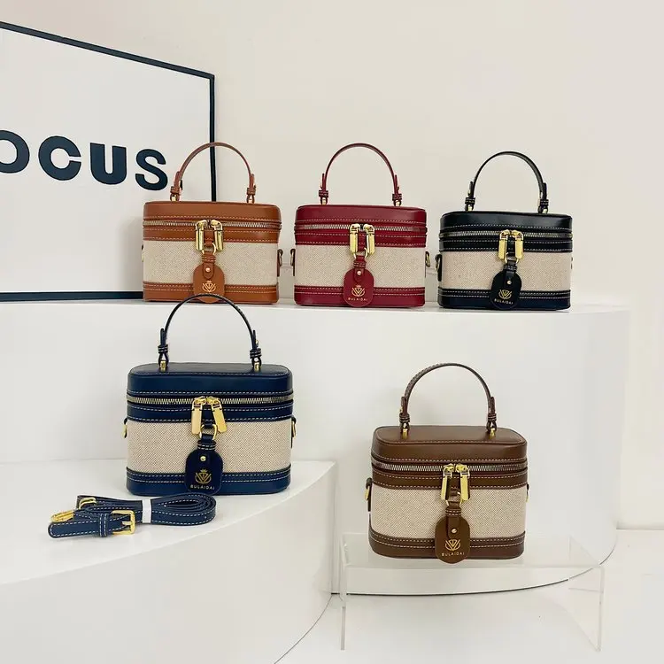 

High-End Designer Diaper Bag: Elegant Crossbody Handbag For Women With Minimalist Style And Large Capacity Vintage Tote