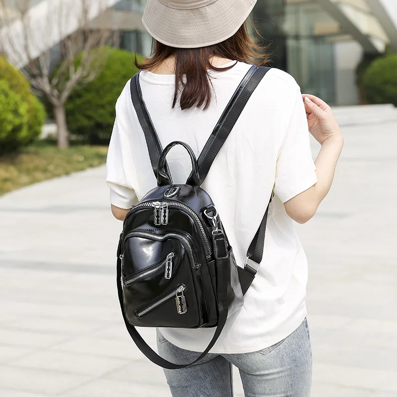 Europe and the United States new fashion ladies bag soft leather backpack retro backpack simple western-style travel bag.