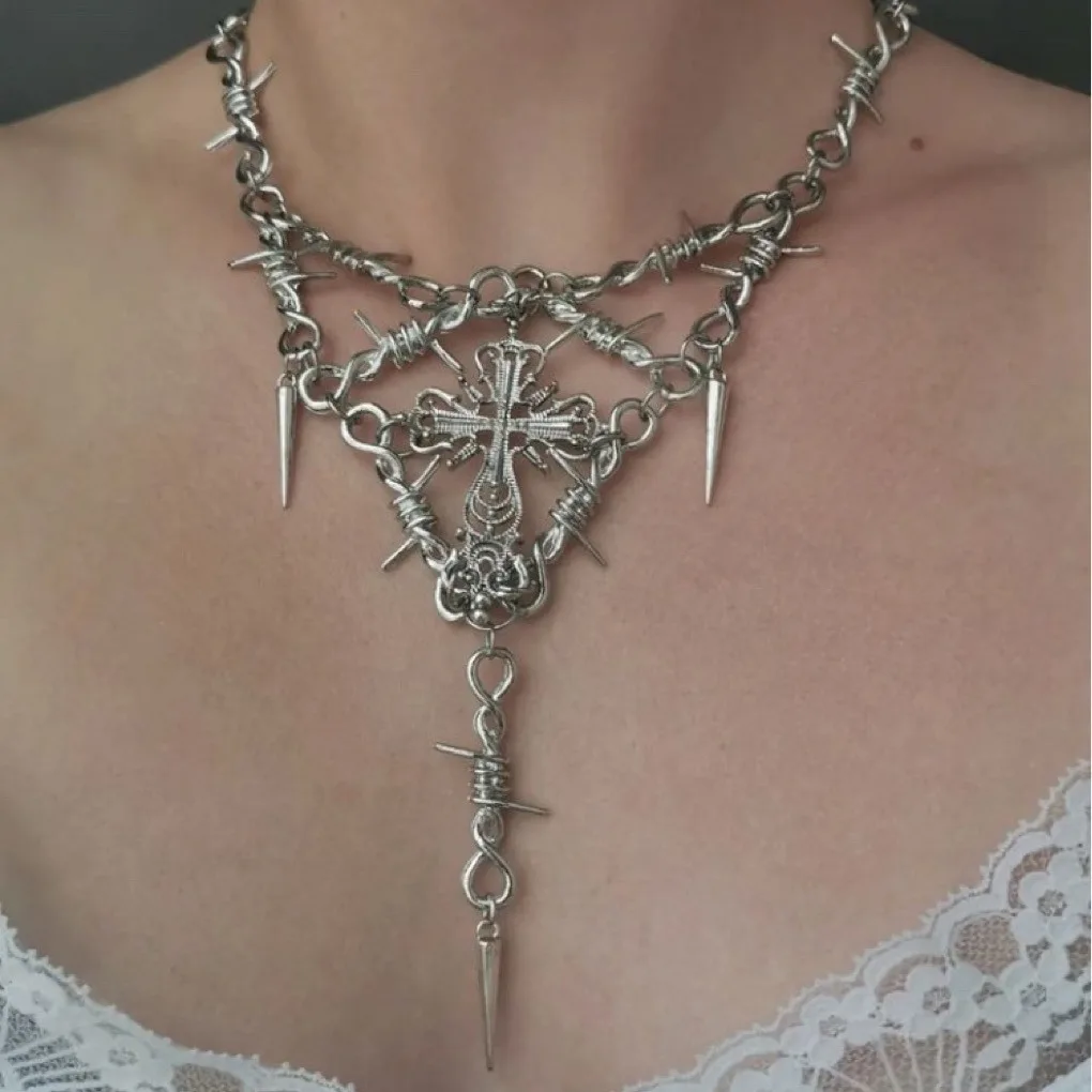 

Gothic Bramble Cross Pendant Clavicle Chain Wiccan Decor Emo Necklace for Women Girls Punk Jewelry Accessory