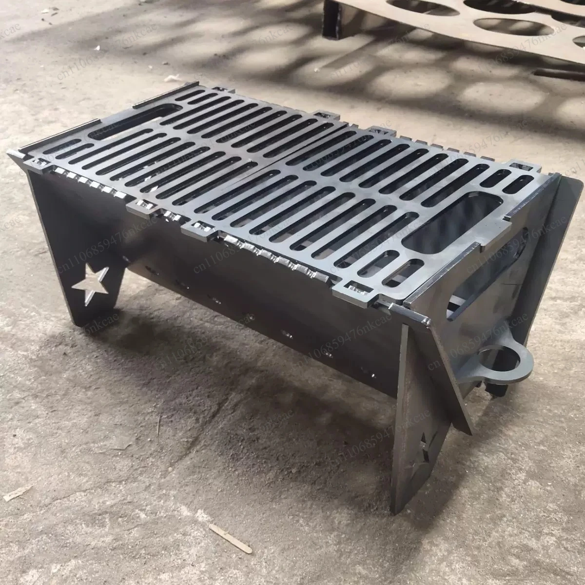 2025 New Outdoor Barbecue Grill Portable Foldable Commercial Home Indoor Camping Mini Charcoal Grill