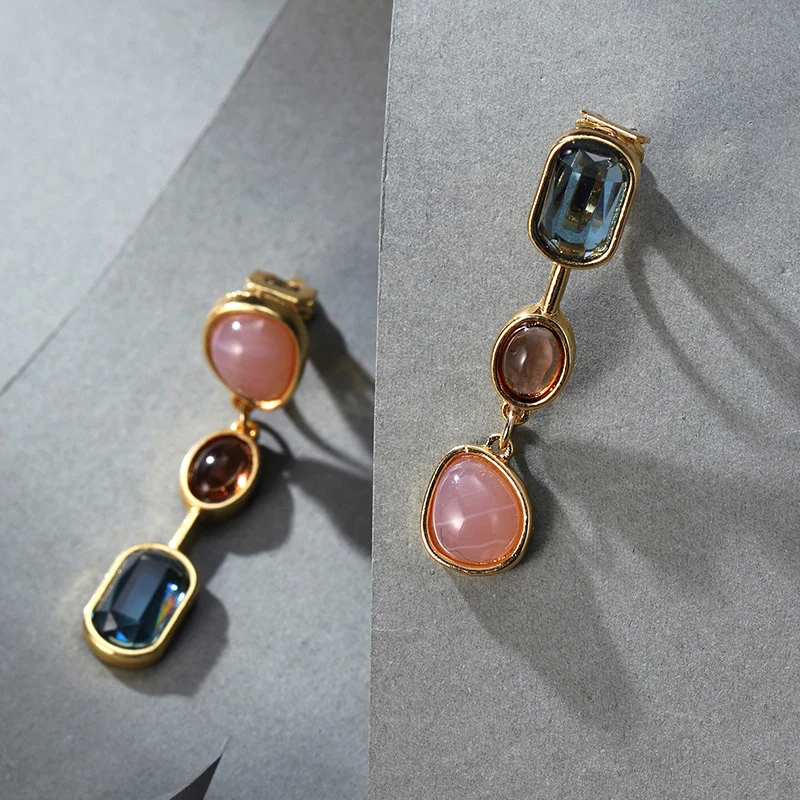 Asymmetric Colored Resin Pendant Clip on Earrings for Women Irregular Fashion Unique Design Ear Accessories Party Jewelry Gift