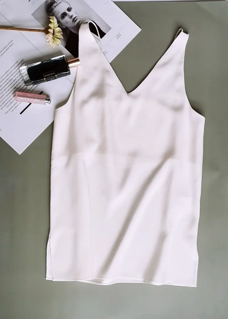 BirdTree 100% Silk Minimalist Sling, Women\'s Three Color Double Layer Silk, V-Neck INS Style Tank Top, 2026 Summer New T41576QC