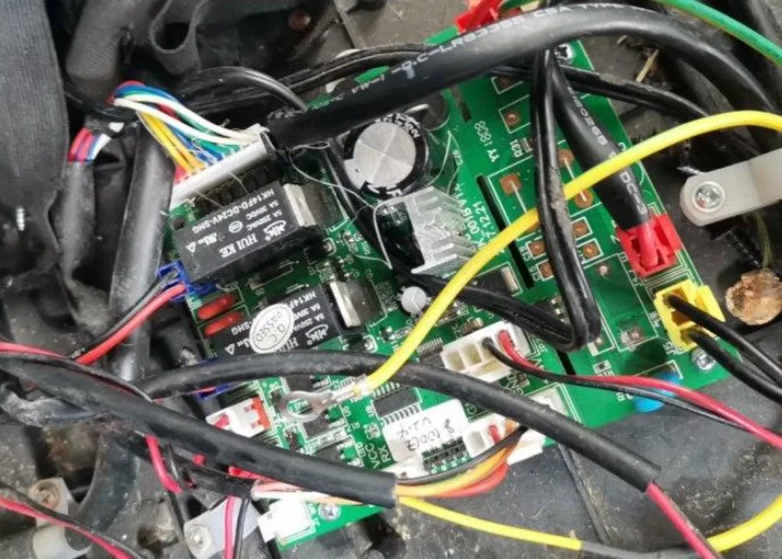 

Аксессуары для массажного кресла DGS-A6L: блок управления, драйвер, блок питания, программируемый электрический модуль