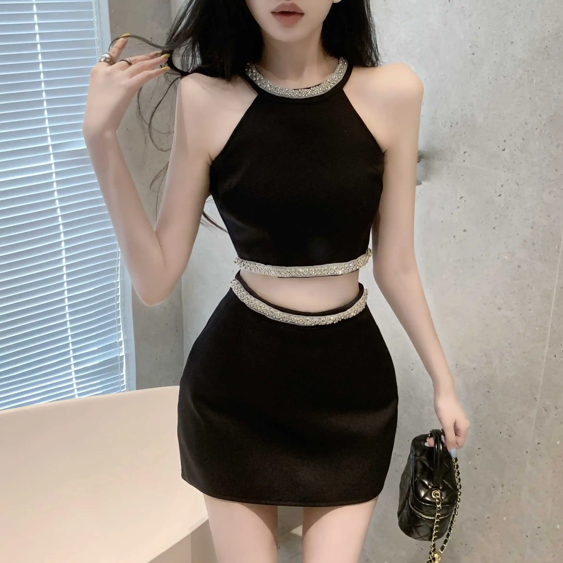 

Spicy Girl Ne Hanging Strap Vest Women's Summer 2024 New Design High Waist Skirt Faionable Two-Piece Set